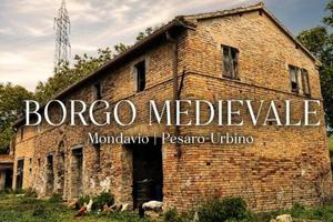 Rustico / Casale di 108 m² con 4 locali a Mondavio