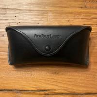 Custodia rigida per occhiali