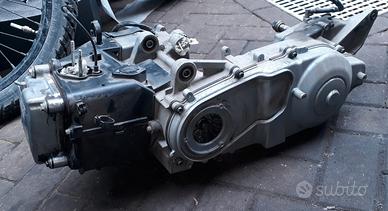 People S 125 '17 : motore farfallato abs pinza