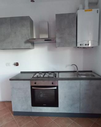 Cucina in buone condizioni