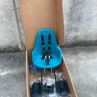 Seggiolino e casco Bobike