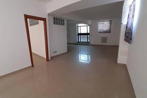 Immobile di 75 m² con 2 locali a Buccinasco