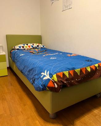 letto singolo e materasso fluo