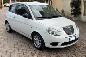 Lancia Ypsilon 1.2 69 CV Diva