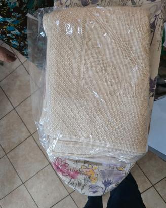 Tappeto bianco sardo antico vintage