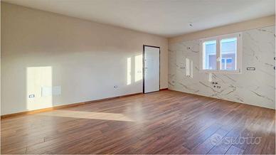 Nuovo quadrivano in classe A4 con box auto