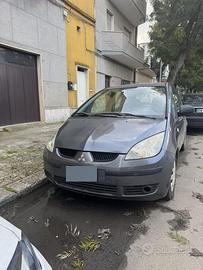 Auto utilitaria economica