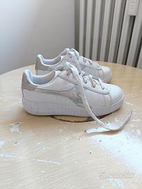 Scarpe da ginnastica con lacci bambina 