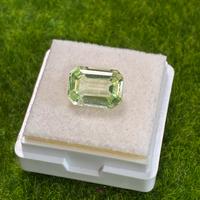 Peridoto verde 4.60 ct taglio Emerald certificato