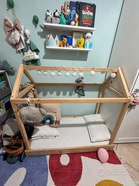Letto Montessoriano fatto su minuta in legno