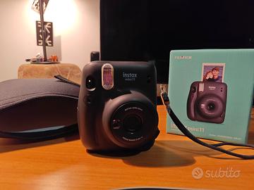 FUJIFILM INSTAX MINI 11 (Pari al nuovo)