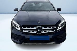 Mercedes-Benz GLA 200d 4 MATIC