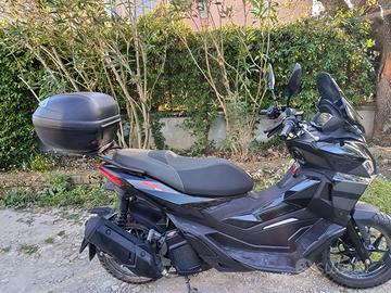 Scooter Aprilia SR GT 125