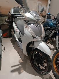 Honda SH 300 i SPORT