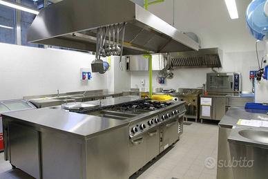 Attività / Licenza di 85 m² con 2 locali a Capanno