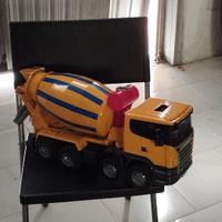 Bruder Betoniera giocattolo