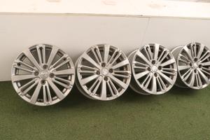 Cerchi in lega Peugeot 208 16 ORIGINALI 9808137577