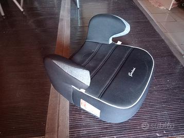 Alzatina seggiolino auto