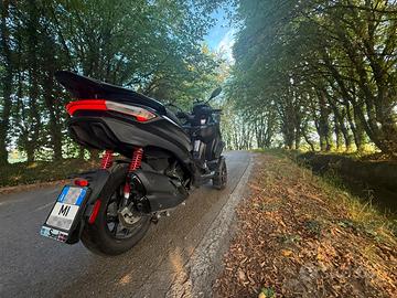 Piaggio MP3 400 Sport HPE – 2024 2000km