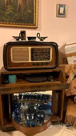 Mobile bar  radio giradischi anni 1930