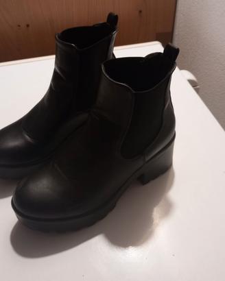 Stivaletti Lora Ferres nuovi