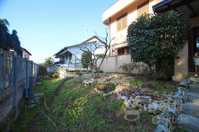 Villa bifamiliare Busto Arsizio