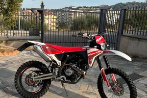 Fantic XEF 125 Performance