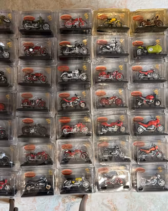 Lotto 52 Moto Guzzi 1:24 DeAgostini Sigillati