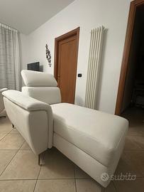 Terminale divano a penisola