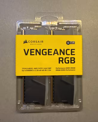 SSD 2TB NVMe PCIe WD BLACK + RAM DDR5 32GB 2x16GB