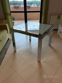 Tavolo cromato, ripiano vetro temperato