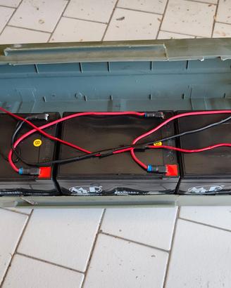 3 batterie da 12V 15Ah