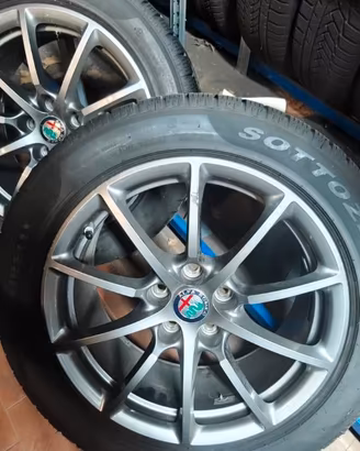 Gomme e cerchi Alfa Romeo