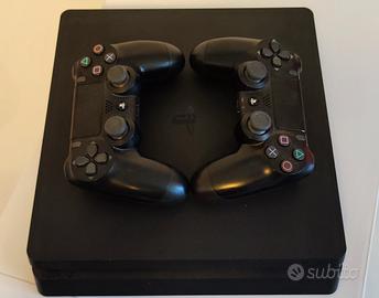 PlayStation 4 + 2 controller