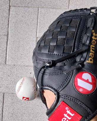 BARNETT GUANTONE DA BASEBALL CON PALLA
