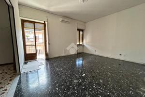 3 LOCALI A SALERNO