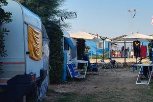 roulotte roller One con targa e libretto Fano mare