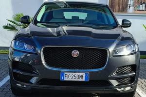 F-Pace 2017 2.0d Prestige AWD 180cv