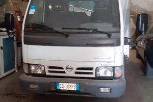 Cabstar Nissan cl 3000 turbo 130 cv