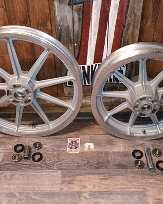 Cerchi in lega Harley-Davidson 9 razze