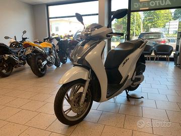Honda SH 125 Pat. B