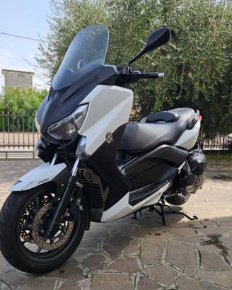Yamaha x-max 400 - 2015 ABS 20.000 KM
