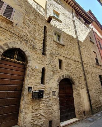 Appartamento di 132 m² con 5 locali a Spoleto