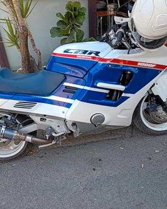 cbr 1000 f epoca 1990