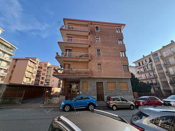 Appartamento di 95 m² con 4 locali e box auto a Bi