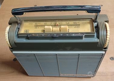 Radio transistor Autovox vintage