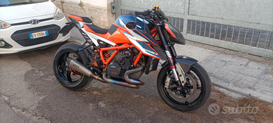 KTM 1290 Super Duke R - 2022