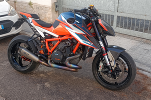 KTM 1290 Super Duke R - 2022