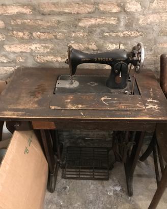Singer vintage con mobiletto