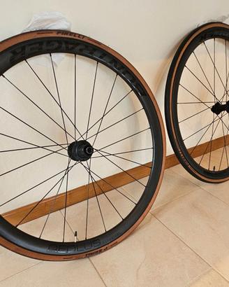 Ruote DISCO CARBON. BONTRAGER Aeolus Elite 35 DiSC